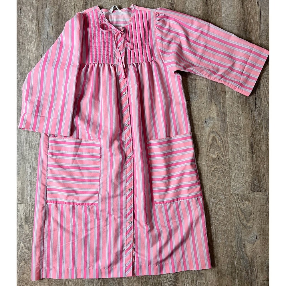 Vintage Pink striped House Coat Robe by Model Coat‎ size M
